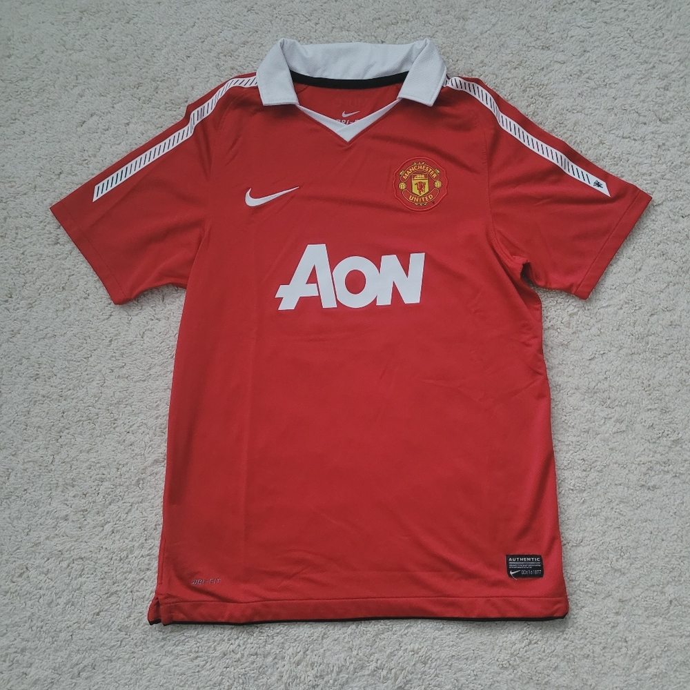 Nike Manchester United Kids Red Soccer Jersey